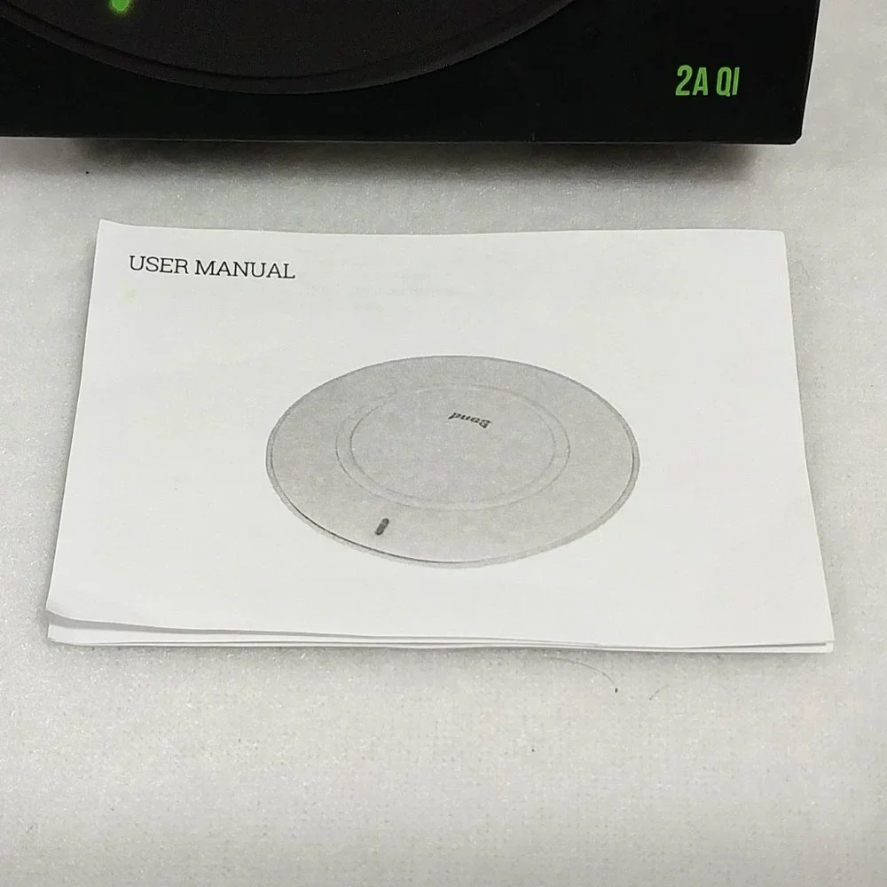 Pugs Wireless Charging Pad 2A Output Black & White New‎ With Box #1332